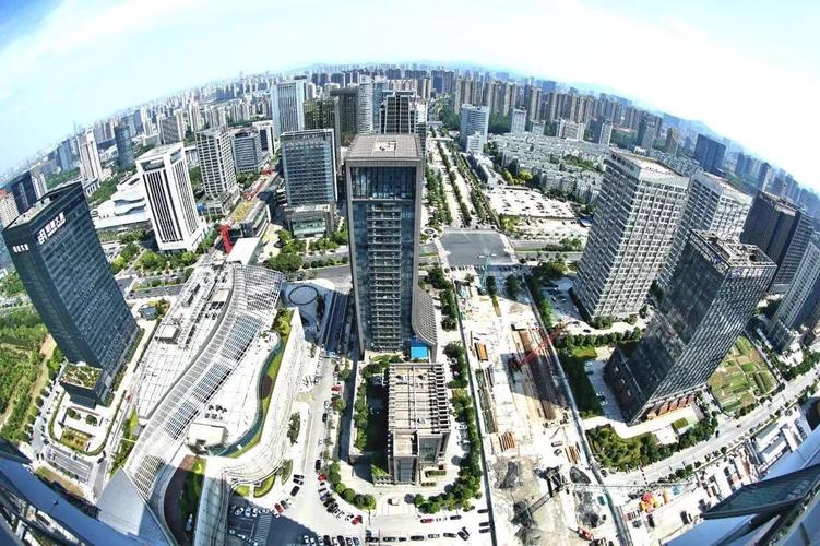 2016年8月10日,中国500强企业之一的海亮集团管理总部正式搬迁到滨江